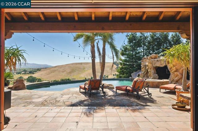 Image 48 of 60 For 1615 Lawrence Rd