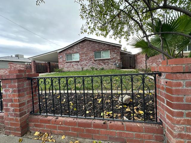 130 E 21st Street, Tracy CA: https://media.crmls.org/mediaz/9304092b-dac9-4c5c-8080-1f454226fcab.jpg