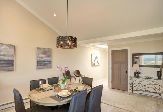274 Monterey Dunes Way, Moss Landing CA: https://media.crmls.org/mediaz/930417bf-b5c7-4019-8936-731af6a5eff8.jpg