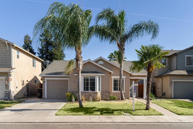 2320 Nature Court, Riverbank CA: https://media.crmls.org/mediaz/9304fd71-325e-4401-891b-4b8911788f15.jpg