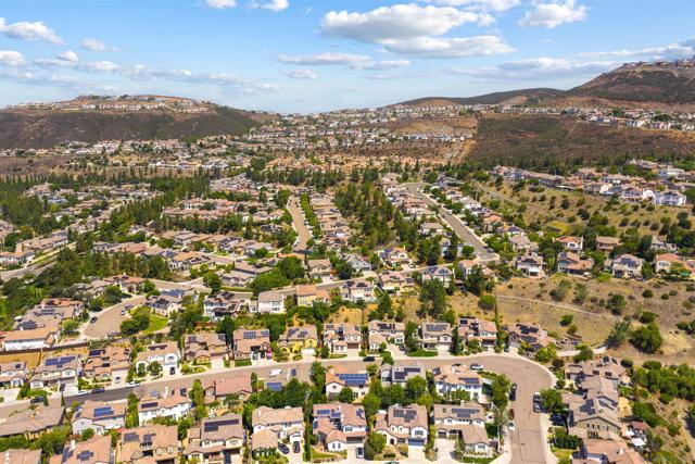 1726 BLUE WATER LANE, San Marcos CA: https://media.crmls.org/mediaz/93051076-f352-449b-b91c-044123c2148b.jpg