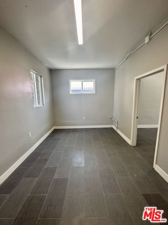 2911 W Florence Avenue, Los Angeles CA: https://media.crmls.org/mediaz/93065cf4-1985-402f-9a06-a10ad94215fd.jpg