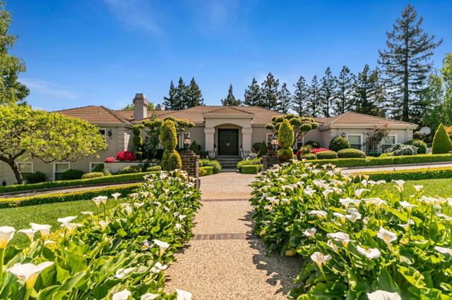 12308 Crayside Lane, Saratoga CA: https://media.crmls.org/mediaz/930700f1-73e6-4aba-b696-d00174f11e6d.jpg