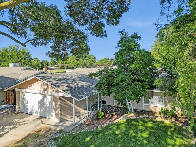 3559 Vernal Avenue, Merced CA: https://media.crmls.org/mediaz/93078885-d50b-4e92-a71d-ec30f88aad36.jpg