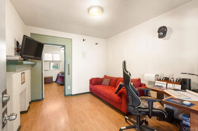 Image 16 of 37 For 4245 41st Street