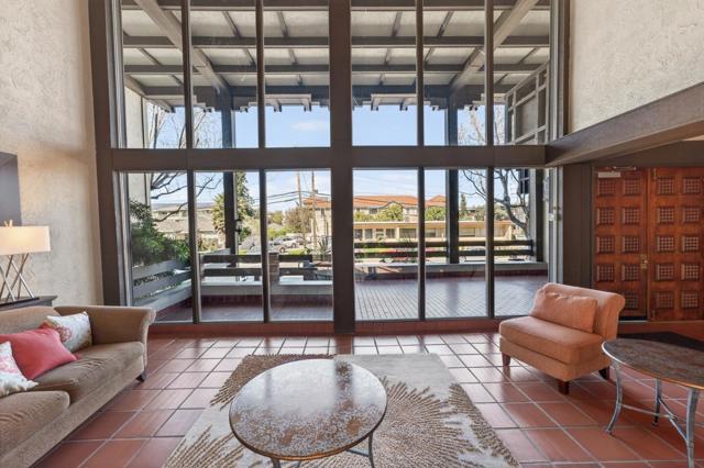 35 28th Avenue, San Mateo CA: https://media.crmls.org/mediaz/93094756-0652-4529-868a-6d077f45f64c.jpg