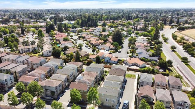 2620 Tamalpais Terrace, Fremont CA: https://media.crmls.org/mediaz/930973e1-4de2-41ed-a762-27a38f99796e.jpg