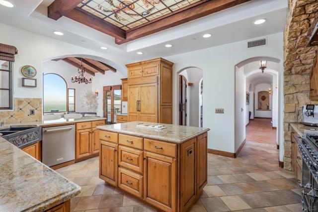 18113 El Brazo, Rancho Santa Fe CA: https://media.crmls.org/mediaz/930996d6-a53b-4119-98d4-9db4bfbdc962.jpg