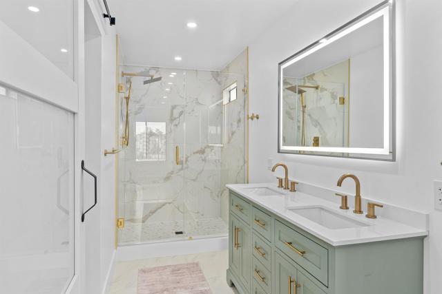 Detail Gallery Image 33 of 48 For 1922 Spyglass Cir, Vista,  CA 92081 - 4 Beds | 2/1 Baths