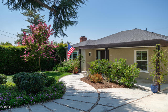 4531 El Camino Corto, La Canada Flintridge CA: https://media.crmls.org/mediaz/930aba96-c7e0-4a67-8632-1825aa62b408.jpg