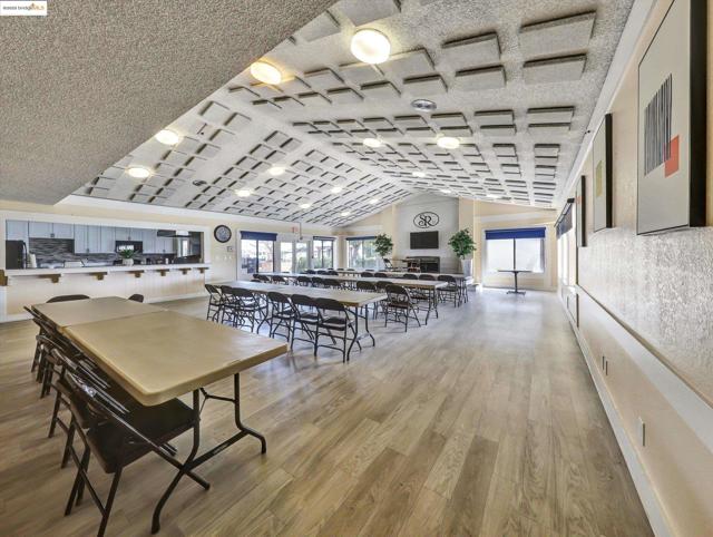 29064 MENDEZ RD, Hayward CA: https://media.crmls.org/mediaz/930b0720-10bf-44bb-b0bd-361dc8f1b041.jpg