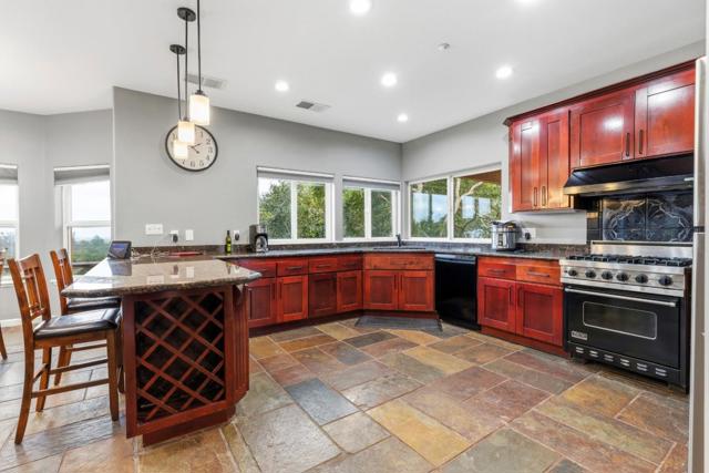 14643 Tumble Weed Lane, Royal Oaks CA: https://media.crmls.org/mediaz/930b2119-4533-4401-ad25-e81fca51d19e.jpg