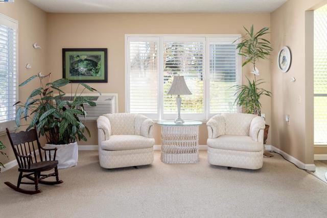 1141 PTARMIGAN DR, Walnut Creek CA: https://media.crmls.org/mediaz/930bfecd-3777-436e-b4e6-4a0a3c0b926e.jpg