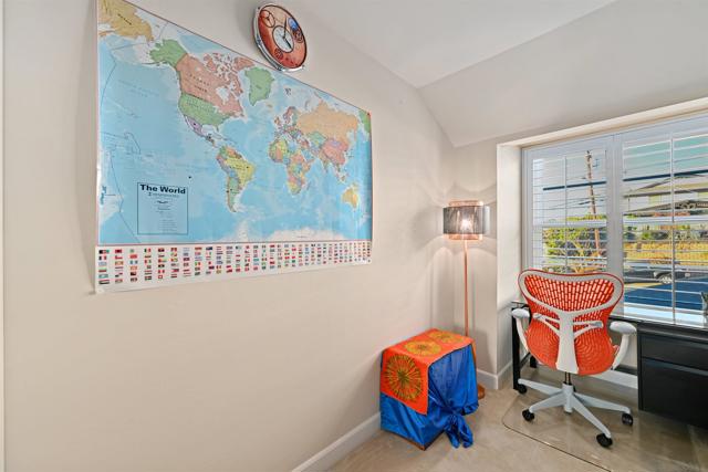 7953 Cinthia St, La Mesa CA: https://media.crmls.org/mediaz/930c4c80-db71-42ee-ba5a-3d22f0da8f17.jpg