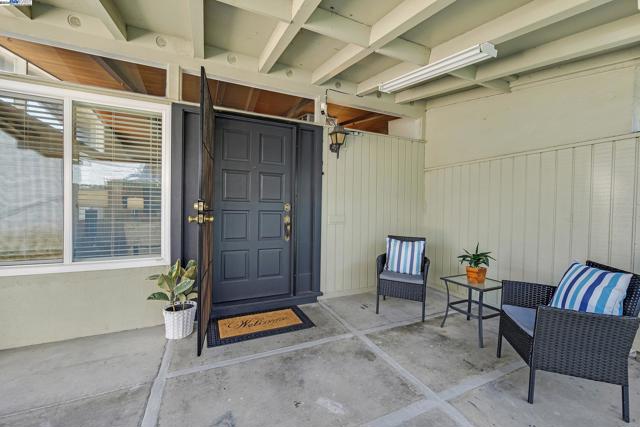Image 4 of 52 For 2038 Boca Raton St