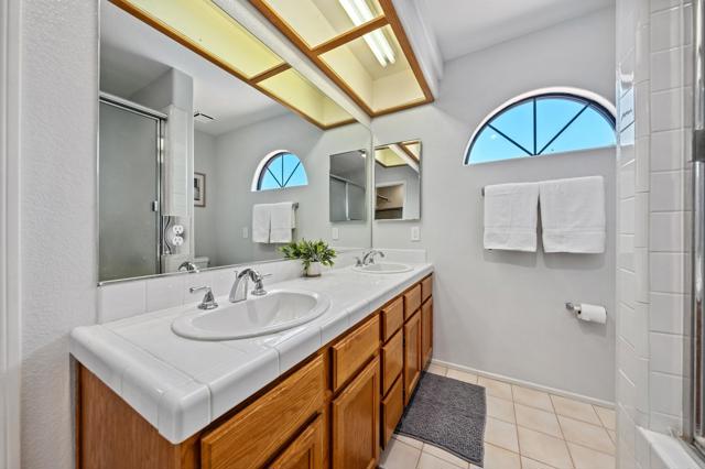 81064 Jessica Way, Indio CA: https://media.crmls.org/mediaz/930d1536-c2a5-42a1-b0a3-364cac907663.jpg
