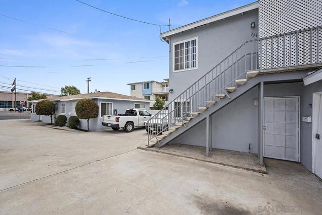 Image 8 of 19 For 725 16th Street