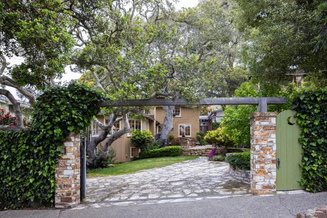 0 NW Corner Casanova & Ocean Avenue, Carmel CA: https://media.crmls.org/mediaz/9310488c-f1ba-40e6-9fde-3ec5cb2d0bea.jpg