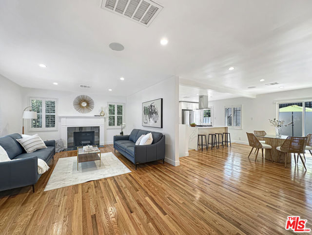 5329 Marburn Avenue, Los Angeles CA: https://media.crmls.org/mediaz/9310b9a6-8627-4ca9-b22a-37505e65720c.jpg