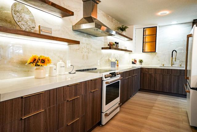 10970 Ridgeview Avenue, San Jose CA: https://media.crmls.org/mediaz/9310f71e-ffaa-4011-a4fb-f4a5f19be921.jpg