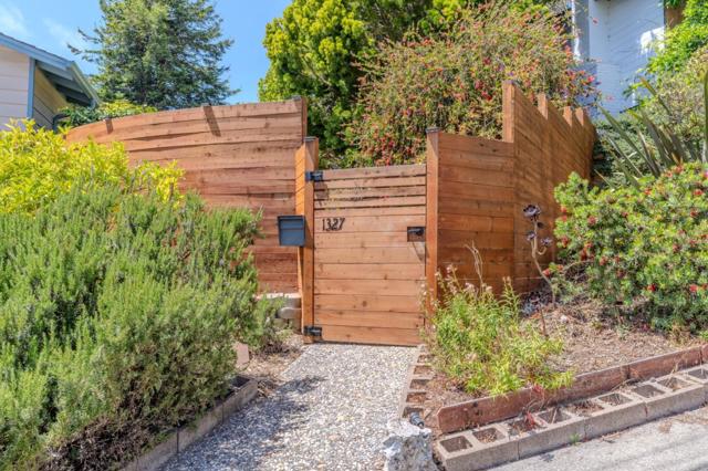 1327 Crespi Drive, Pacifica CA: https://media.crmls.org/mediaz/9312420f-be9c-49a7-8a0c-1e8f692b4d90.jpg