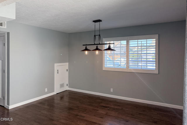 Detail Gallery Image 6 of 43 For 4950 Nautilus St, Oxnard,  CA 93035 - 3 Beds | 2 Baths