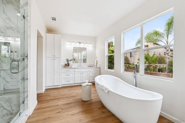 13133 Via Canyon Dr, San Diego CA: https://media.crmls.org/mediaz/931300b0-392c-439a-bc94-6c0fe11ff102.jpg