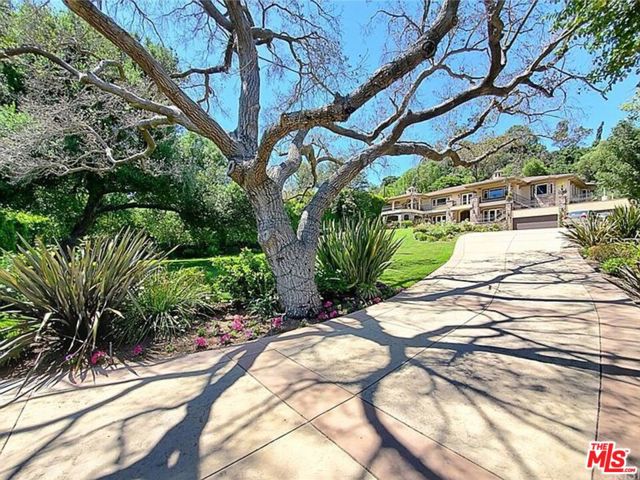 Photo of 11947 Iredell Street, Studio City, CA 91604