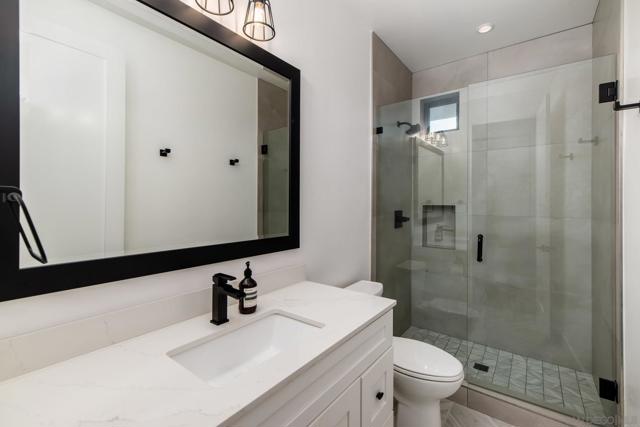 1041 Van Nuys St, San Diego CA: https://media.crmls.org/mediaz/9313db16-74da-4ca3-bf02-5288075512ac.jpg