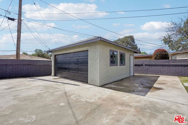 910 Arwin Street, Pasadena CA: https://media.crmls.org/mediaz/9313e48c-e445-42b1-8ce2-9331121f1bcf.jpg