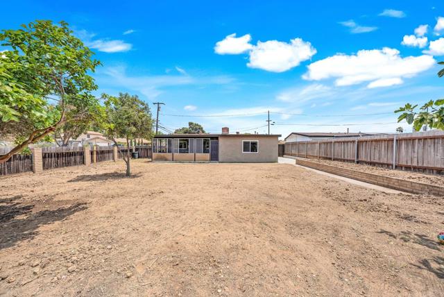1202 Helix Avenue, Chula Vista CA: https://media.crmls.org/mediaz/9313faa8-7638-46a4-8d33-87854c02bc9a.jpg