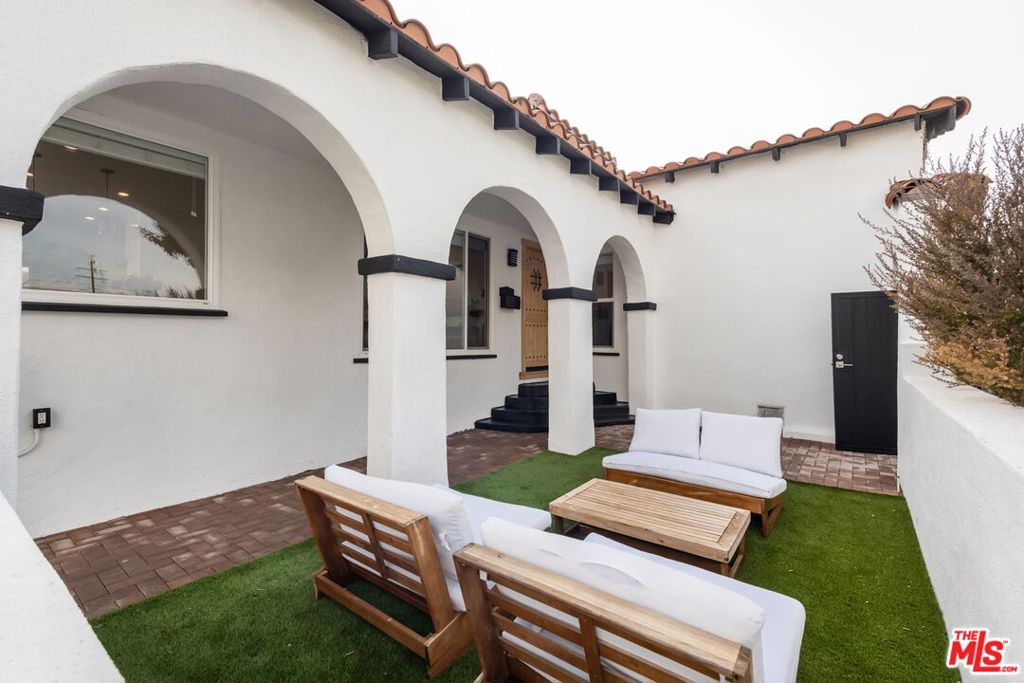 93140D15 De47 4F17 8944 C119Cdc3C054 2422 W 77Th Street, Inglewood, Ca 90305 &Lt;Span Style='BackgroundColor:transparent;Padding:0Px;'&Gt; &Lt;Small&Gt; &Lt;I&Gt; &Lt;/I&Gt; &Lt;/Small&Gt;&Lt;/Span&Gt;