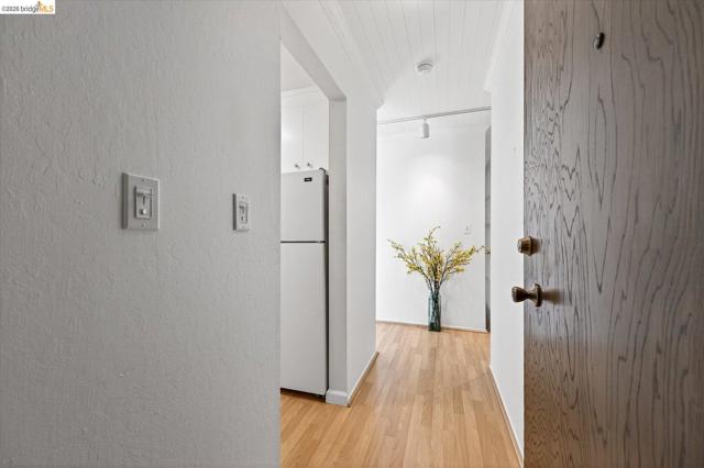 Image 2 of 22 For 1305 Boulevard Way  Apt 303