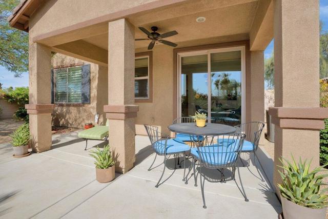 39910 Corte De Moda, Indio CA: https://media.crmls.org/mediaz/93164fa1-0bfc-4bde-9cdb-9452bf2eee63.jpg