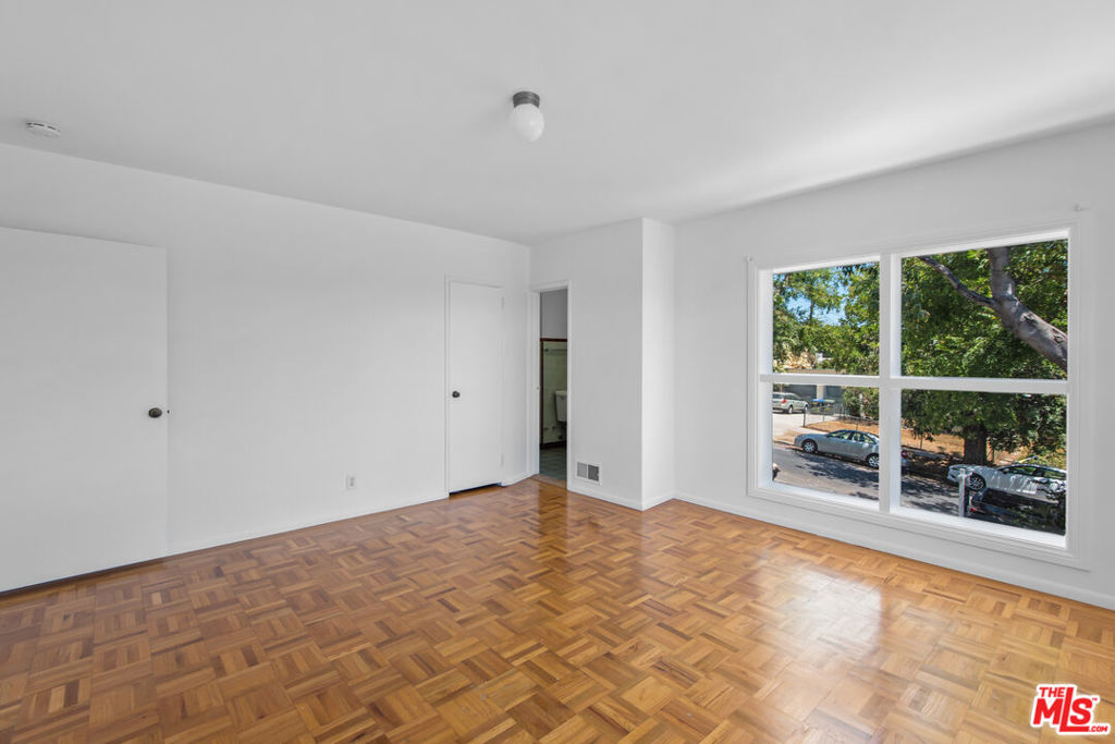 MLS #25587447 image #14