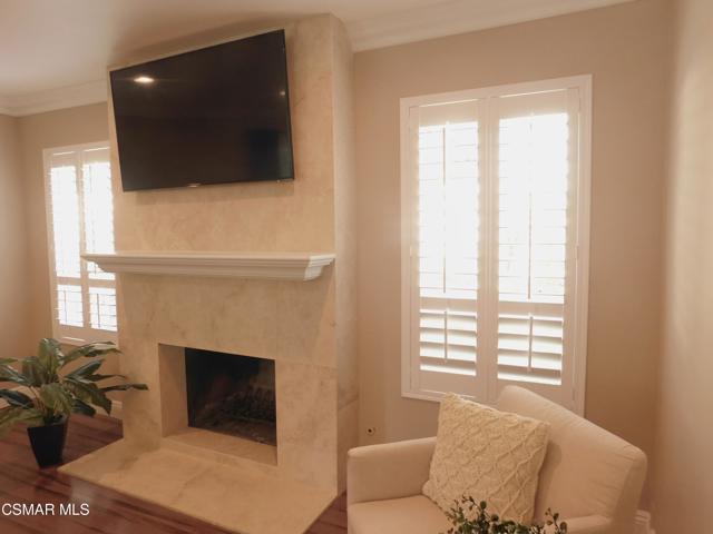 467 Sundance Street, Thousand Oaks CA: https://media.crmls.org/mediaz/93171d55-4d6d-4c64-94f8-6d65c5168421.jpg