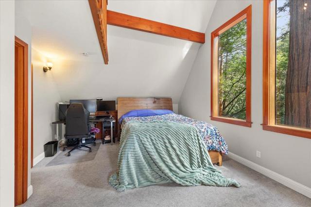 1 Memory Lane, La Honda CA: https://media.crmls.org/mediaz/93175be2-3f10-4a10-b0b1-7992a5962b9f.jpg