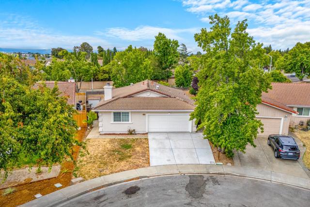 6084 Amador Place, Newark CA: https://media.crmls.org/mediaz/93179703-c3e3-483e-9fc0-6ee054a93991.jpg