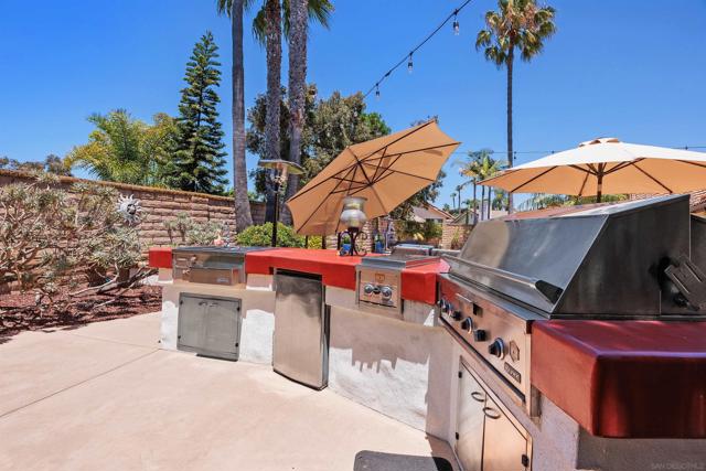 13074 Maritime, San Diego CA: https://media.crmls.org/mediaz/9317c54f-1400-4f00-b109-653b77920ee4.jpg