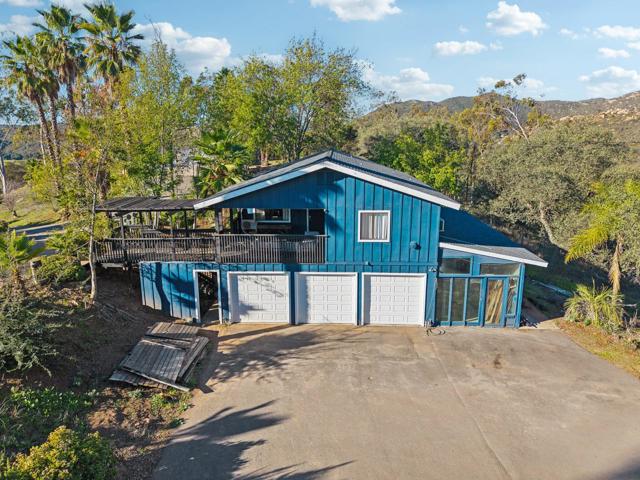 26086 Bear Valley Heights Road, Escondido CA: https://media.crmls.org/mediaz/9317fedb-9770-4812-81e3-c805cb137ed6.jpg