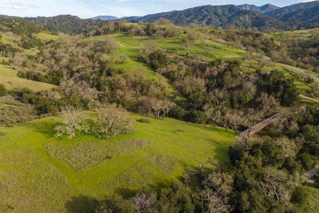 21 Pronghorn Run (Lot 119), Carmel CA: https://media.crmls.org/mediaz/93183883-69c2-4eae-9bd1-b60287b4098d.jpg