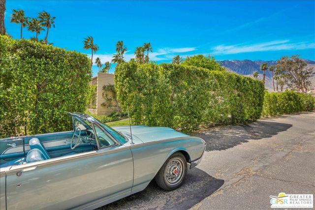 360 Cabrillo Road, Palm Springs CA: https://media.crmls.org/mediaz/93184db2-5879-4bb0-8d41-b27d62fa21f2.jpg