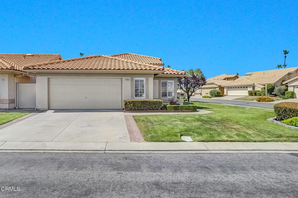 885 Oakland Hills Drive