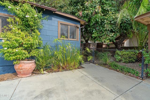 210 N Encinitas Avenue, Monrovia CA: https://media.crmls.org/mediaz/9319fb75-701a-4bbe-87e7-1261cebc40ef.jpg