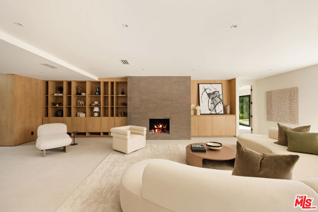 Image 10 of 32 For 483 Santiago Way