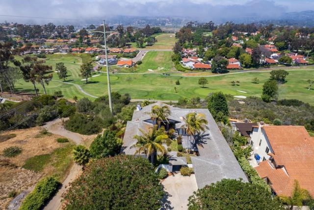 Detail Gallery Image 6 of 19 For 1138 via Mil Cumbres, Solana Beach,  CA 92075 - 5 Beds | 4/1 Baths