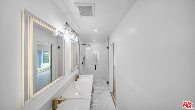 10326 Gothic Avenue, Granada Hills CA: https://media.crmls.org/mediaz/931ef4df-932b-4012-a1f2-fbe225068718.jpg