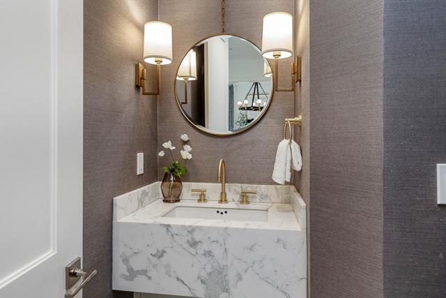 656 Benvenue Avenue, Los Altos CA: https://media.crmls.org/mediaz/9320a75f-cc8c-4d13-a5f3-b01692f0af3c.jpg