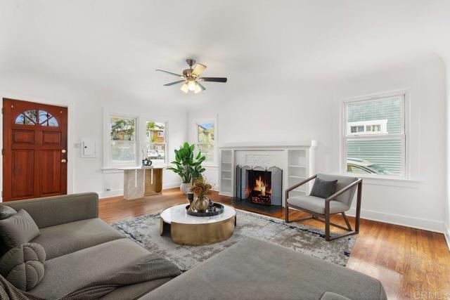Detail Gallery Image 9 of 22 For 4570 Texas Street, San Diego,  CA 92116 - 2 Beds | 1 Baths