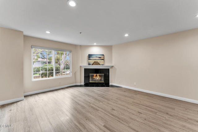 Detail Gallery Image 10 of 22 For 1037 Sunset Bld #B,  Arcadia,  CA 91007 - 3 Beds | 3 Baths